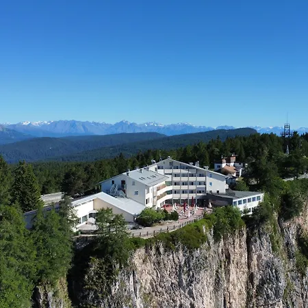Panoramahotel Penegal-3